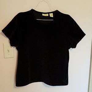 Velvety short sleeve top